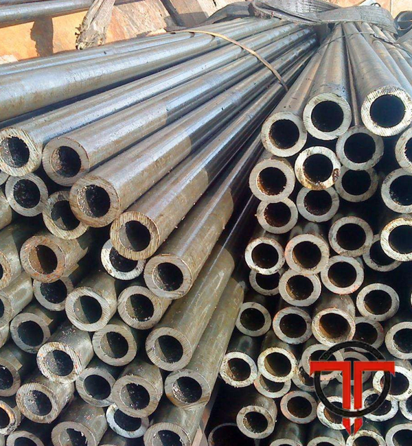 Alloy Steel ASTM A335 P9 Pipes by Tricon Steel & Alloys for high-performance industrial use